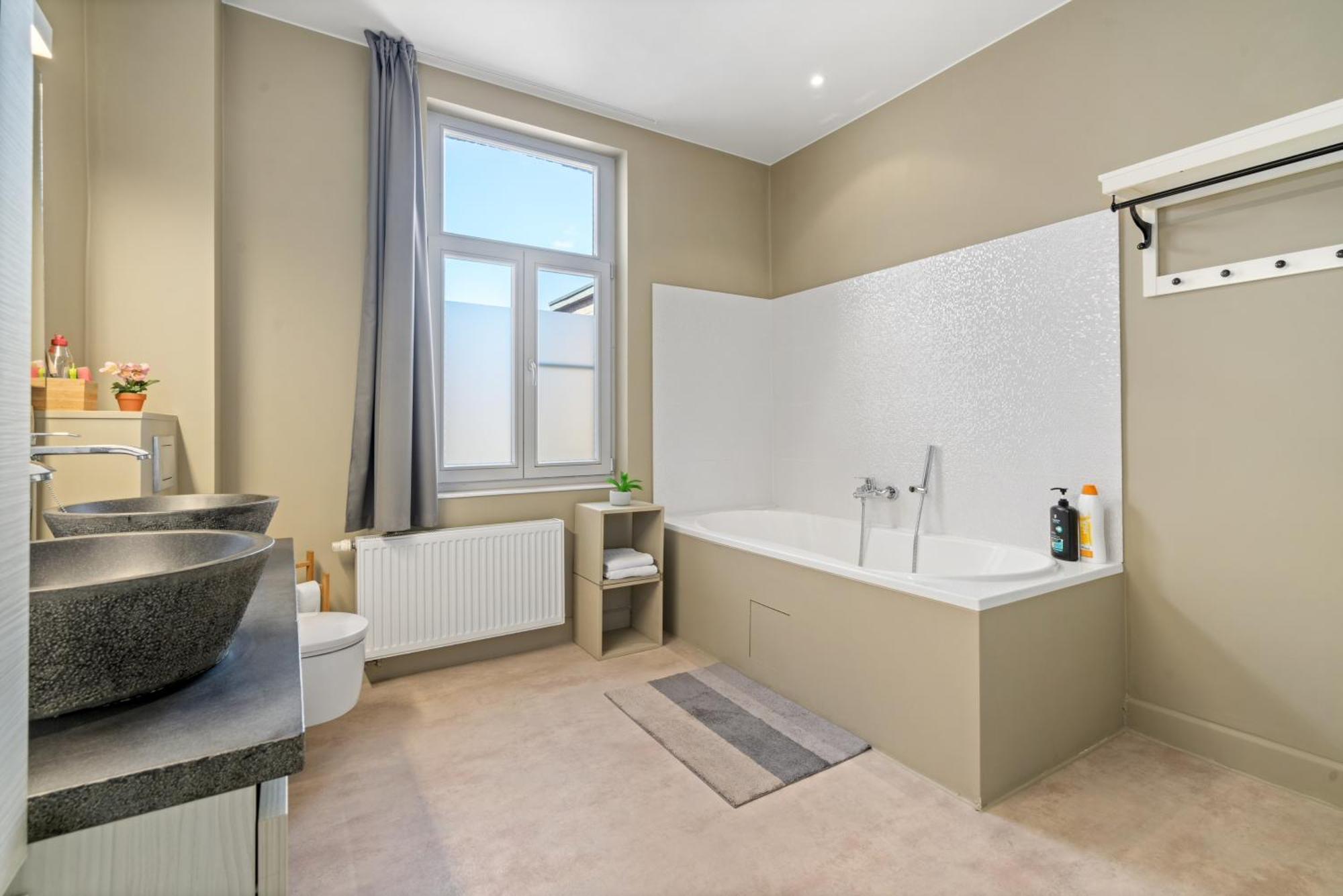 Spacious Guest Suites Near Historic Market - 5 Min Walk 브뤼헤 외부 사진